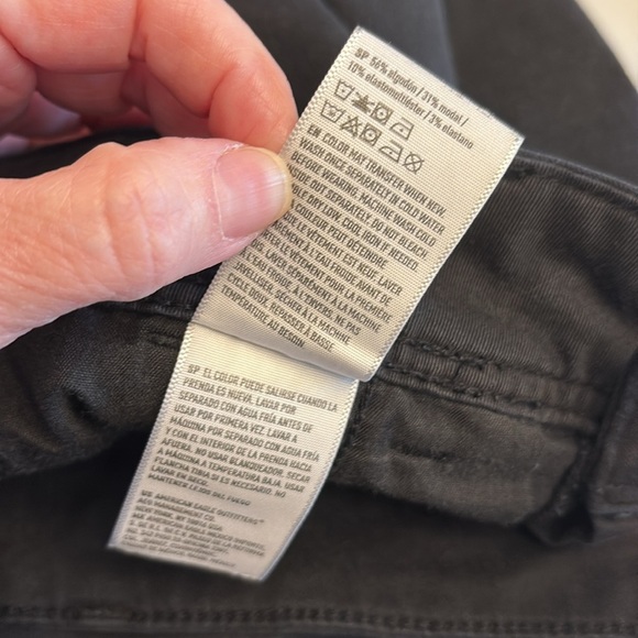 American Eagle pants kick boot style button/zip 4 pockets mid rise Size 4 short - Picture 10 of 11